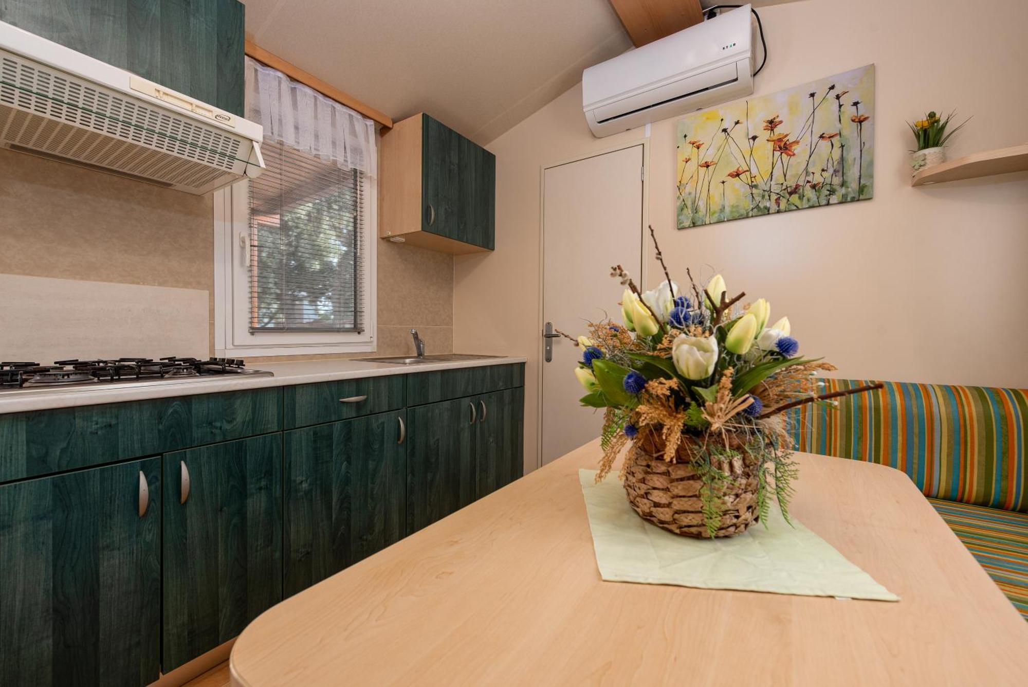 Camp Mrkva Mobile Homes With Pool ซูโกชัน ภายนอก รูปภาพ