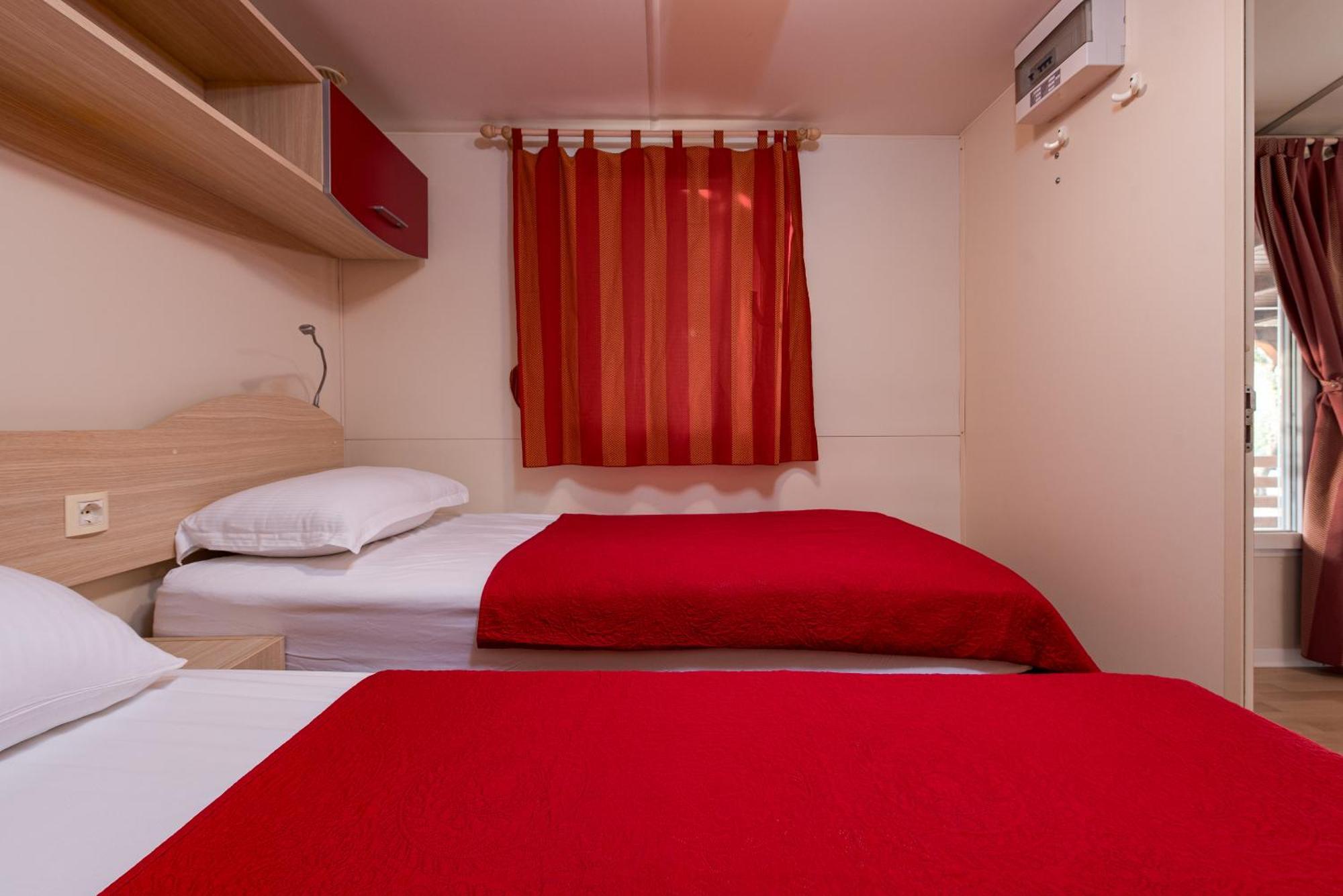 Camp Mrkva Mobile Homes With Pool ซูโกชัน ห้อง รูปภาพ