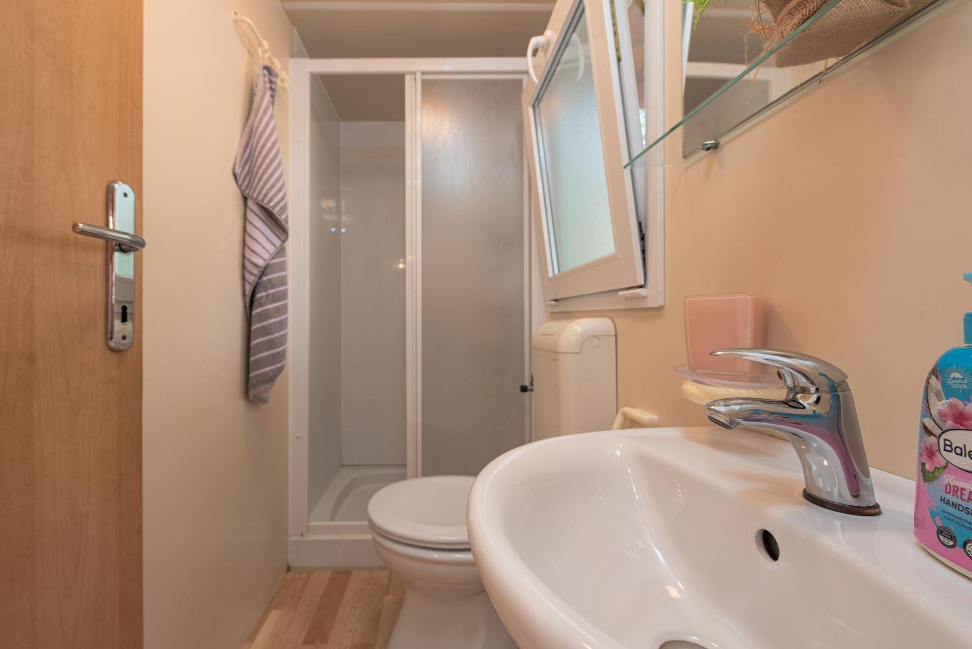 Camp Mrkva Mobile Homes With Pool ซูโกชัน ห้อง รูปภาพ